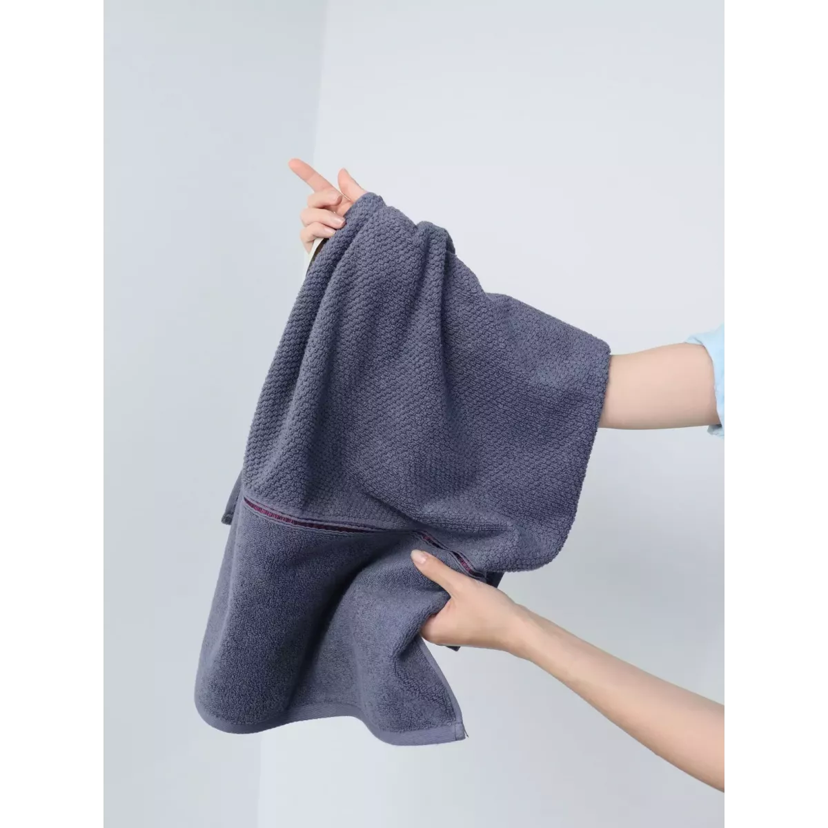 Махровое полотенце DonCotton “Lusso” (маренго), 50х90