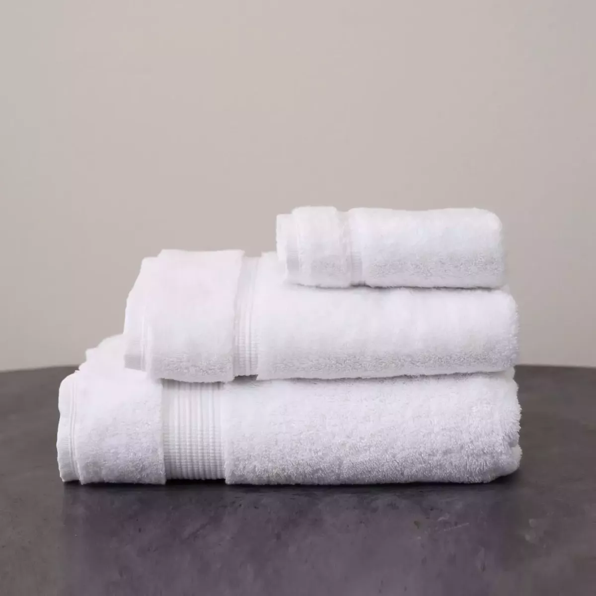 Махровое полотенце для лица Sofi De Marko “Damaris” (белое), 50x90