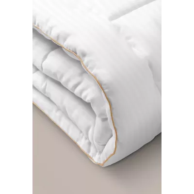 Одеяло Verossa "Hotel Line" (классическое), 200х220