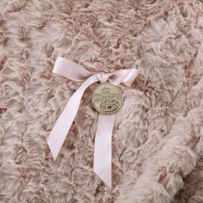 Плед-покрывало Sofi De Marko “Аврил” (пудра), 160x220