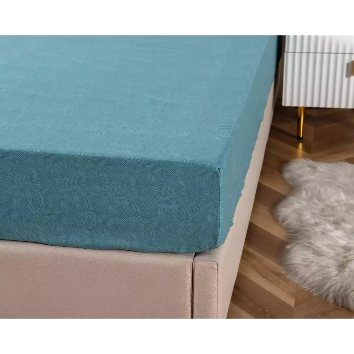 Комплект из простыни на резинке и наволочек Sofi De Marko "Римма", 160х200+50х70