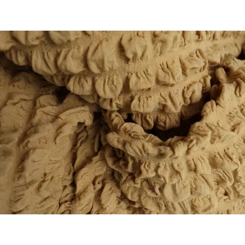 Чехол на угловой диван с оборкой бежевый