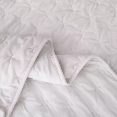 Покрывало Sofi De Marko “Алира” (молоко), 240x260