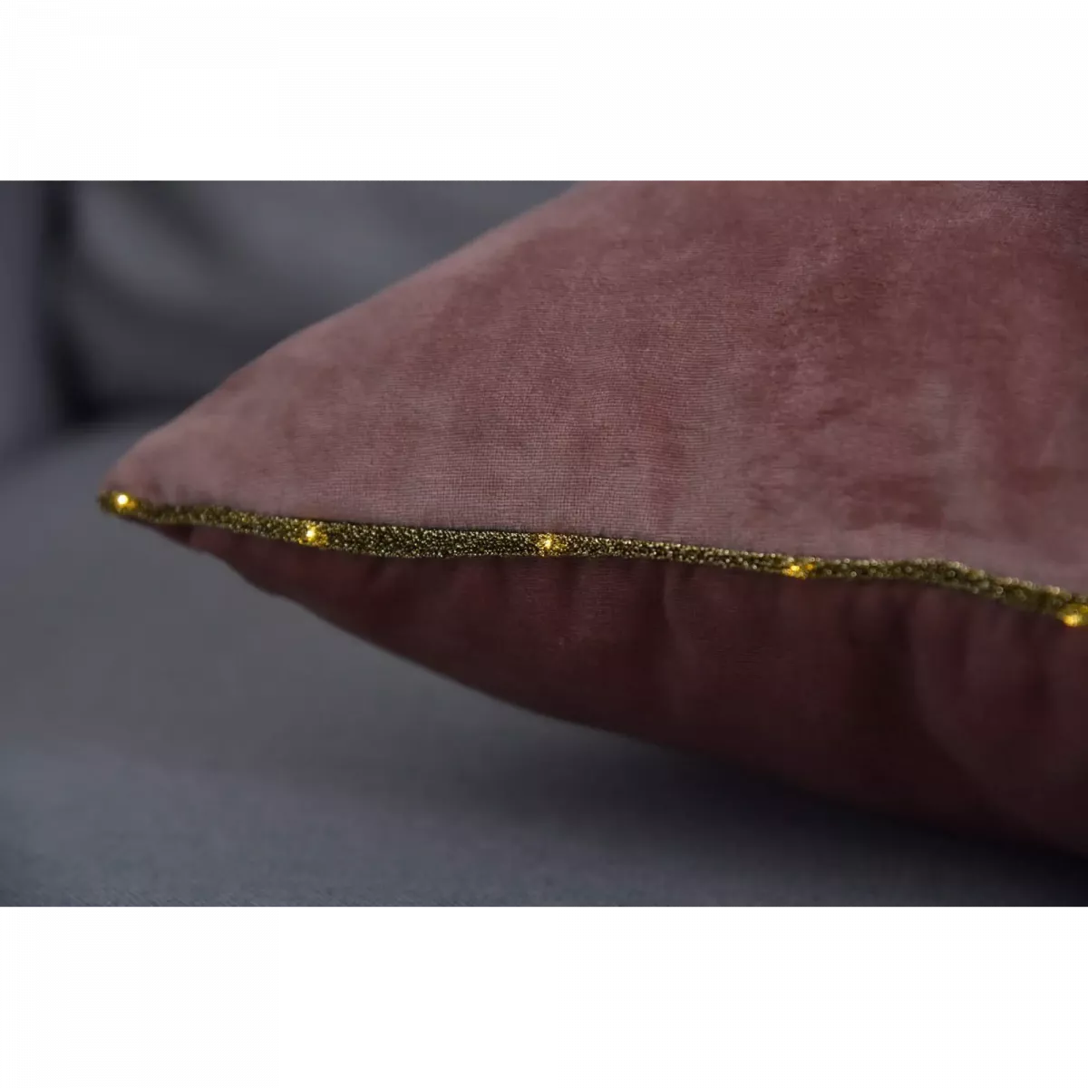 Декоративная наволочка Sofi De Marko "Flash" (пепел роза), 45х45