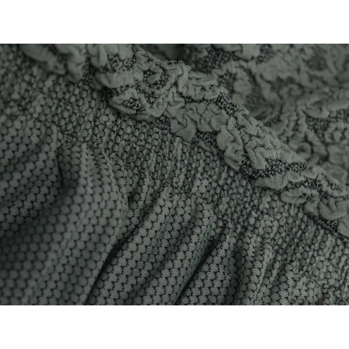 Чехол на прямой трехместный диван и два кресла с оборкой Жаккард ментол