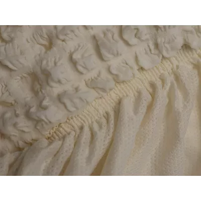 Чехол на угловой диван с оборкой бежевый