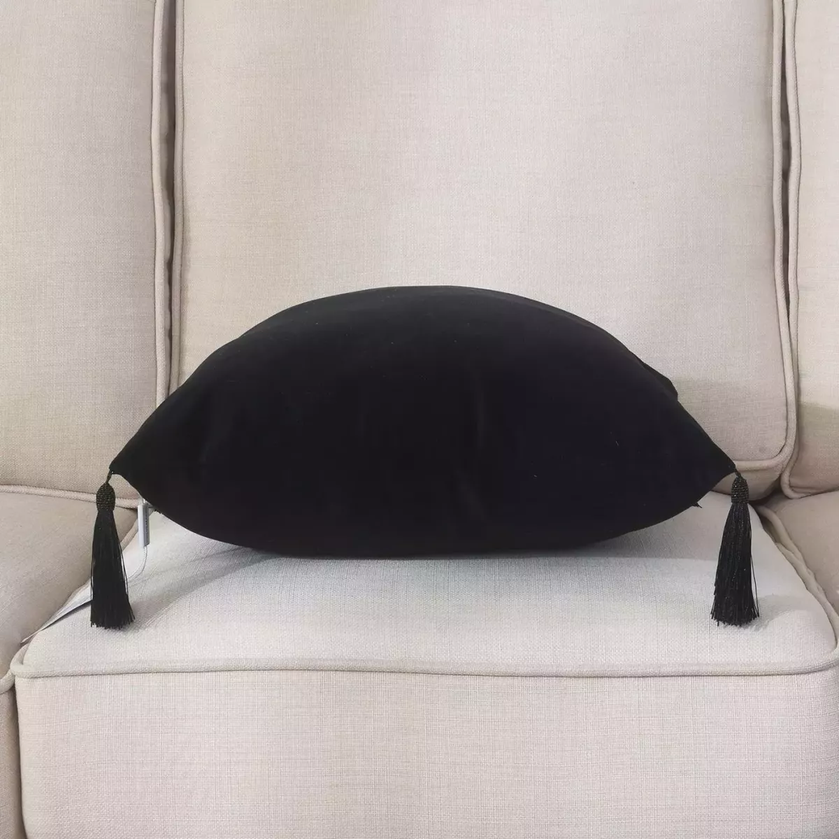 Декоративная наволочка Sofi De Marko Кэтрин (черная), 45х45