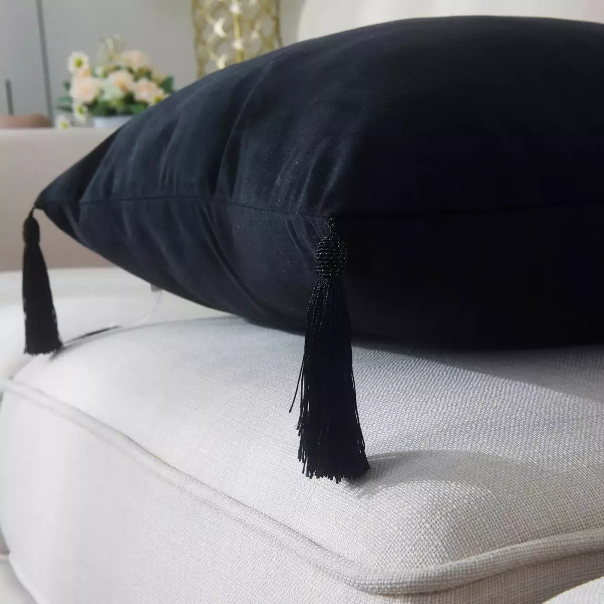 Декоративная наволочка Sofi De Marko Кэтрин (черная), 45х45