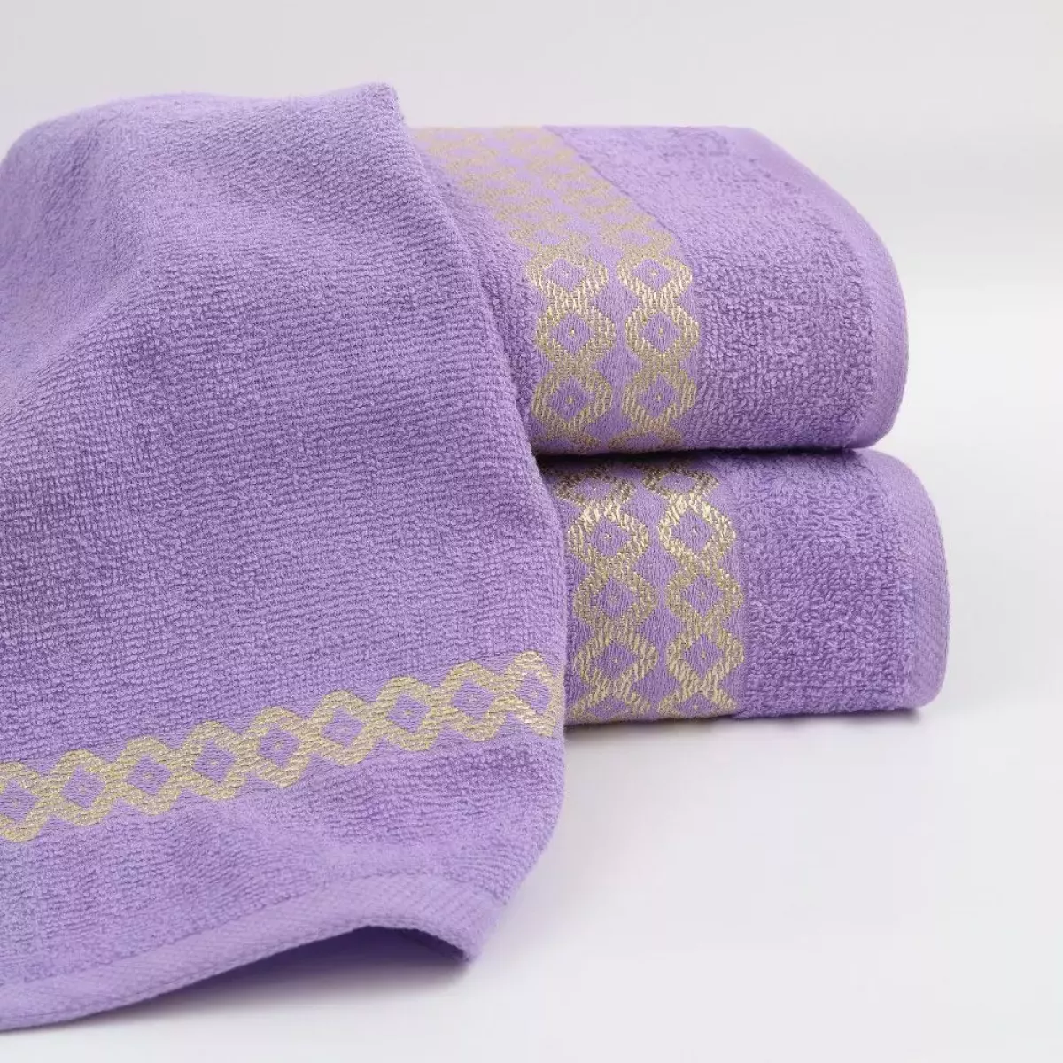 Комплект махровых полотенец Comfort Life "Блеск" (сирень) 70х130, 50х80 и 30х60