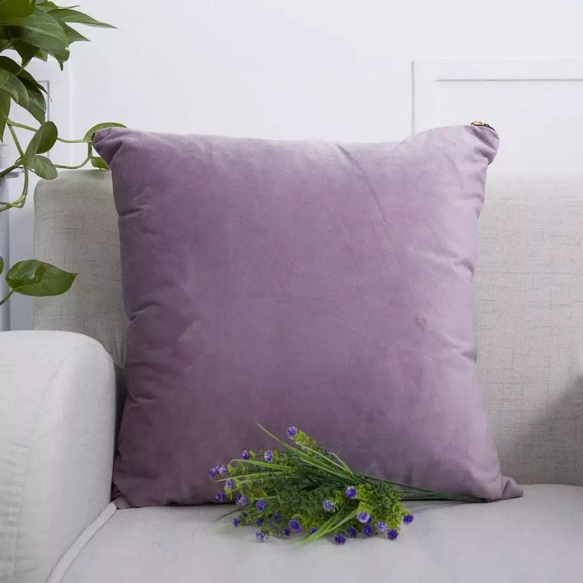 Декоративная наволочка Sofi De Marko "Манон" (розовая), 45х45