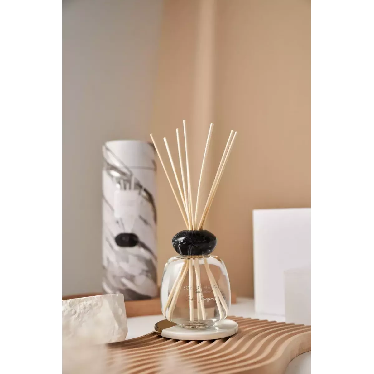 Ароматический диффузор Sofi De Marko "Oud and bergamot", 200 мл