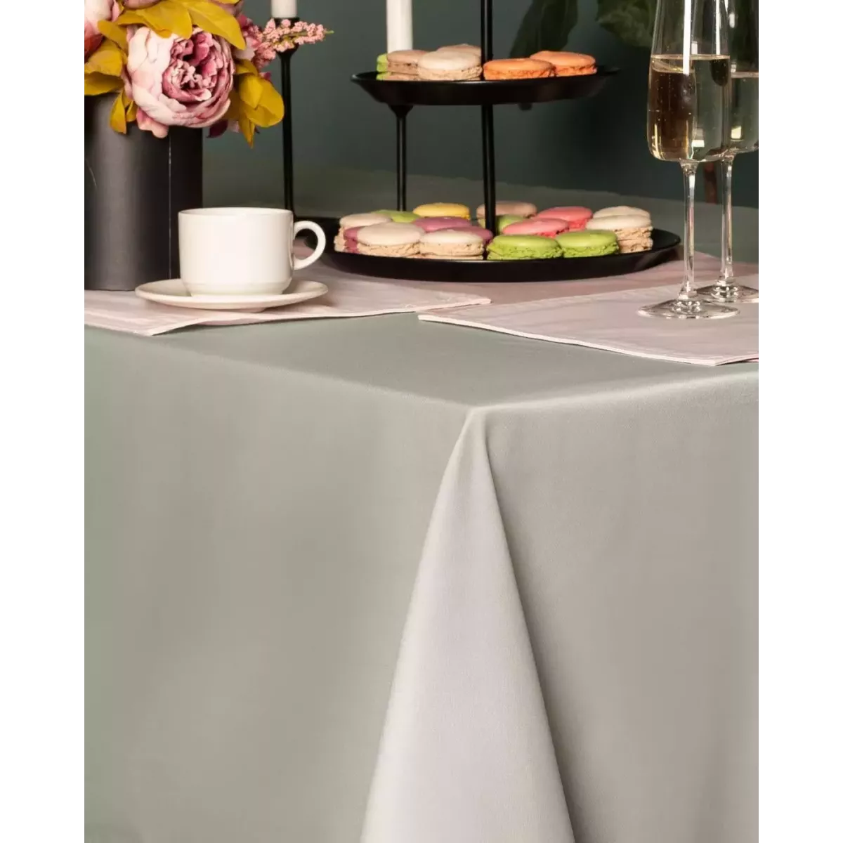 Скатерть Sofi de Marko "Серенити" (светло-серая), 140х180