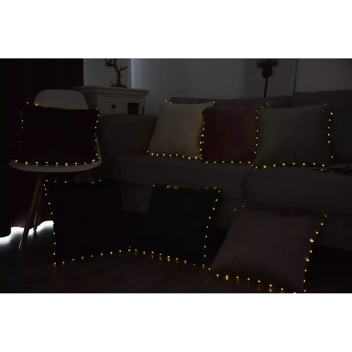 Декоративная наволочка Sofi De Marko "Flash" (черная), 45х45