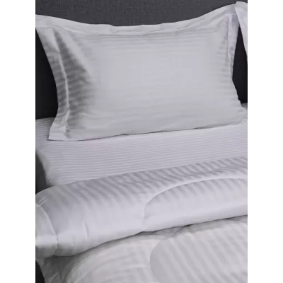 Комплект с одеялом DonCotton "Страйп-сатин" (белый), 1.5 спальный