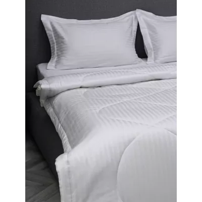 Комплект с одеялом DonCotton "Страйп-сатин" (белый), 1.5 спальный
