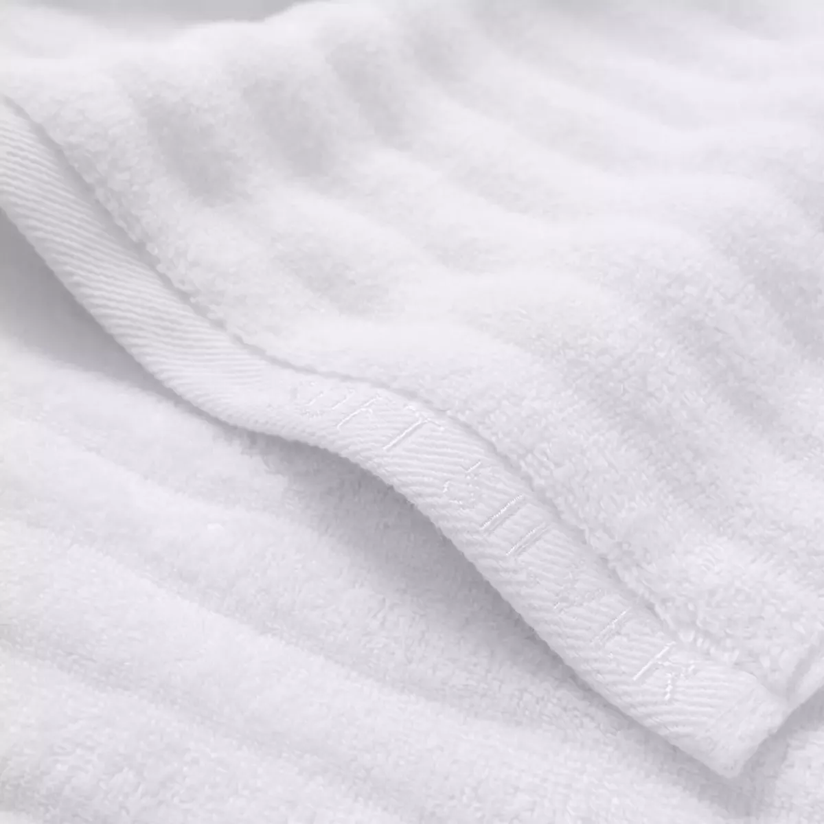 Махровое банное полотенце Soft Silver "Wave Tactile" (Альпийский снег), 70х140