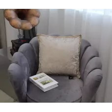 Декоративная наволочка Sofi De Marko "Клаудия" (светло-бежевая), 45х45