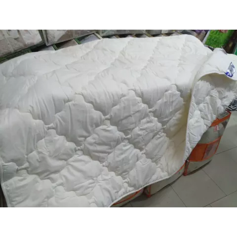 Одеяло двуспальное Haus “Лебяжий пух” среднее, 175х210