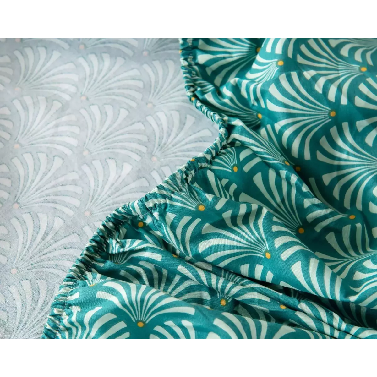 Комплект из простыни на резинке и наволочек Sofi De Marko "Лекси", 160х200+50х70